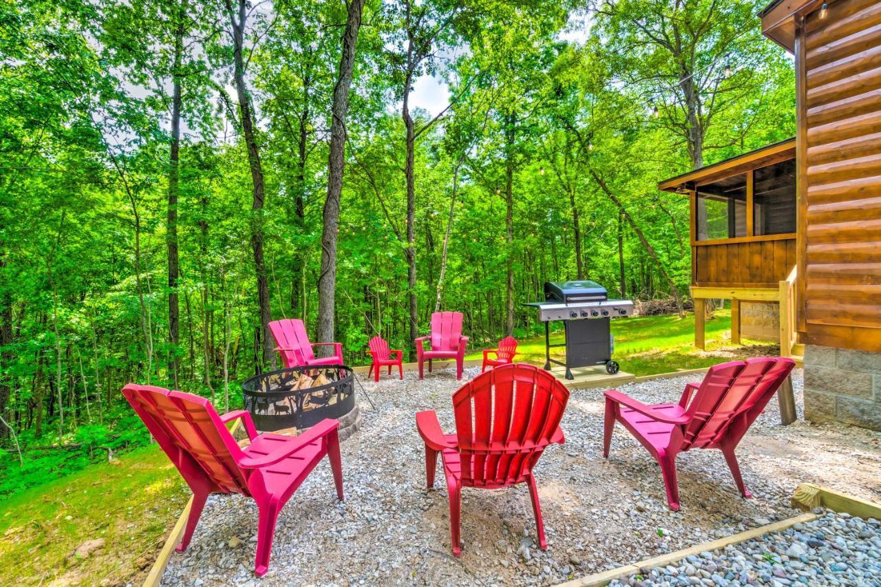 Almost Heaven Too 50-Acre Escape With Pond! Brownsville Exterior photo
